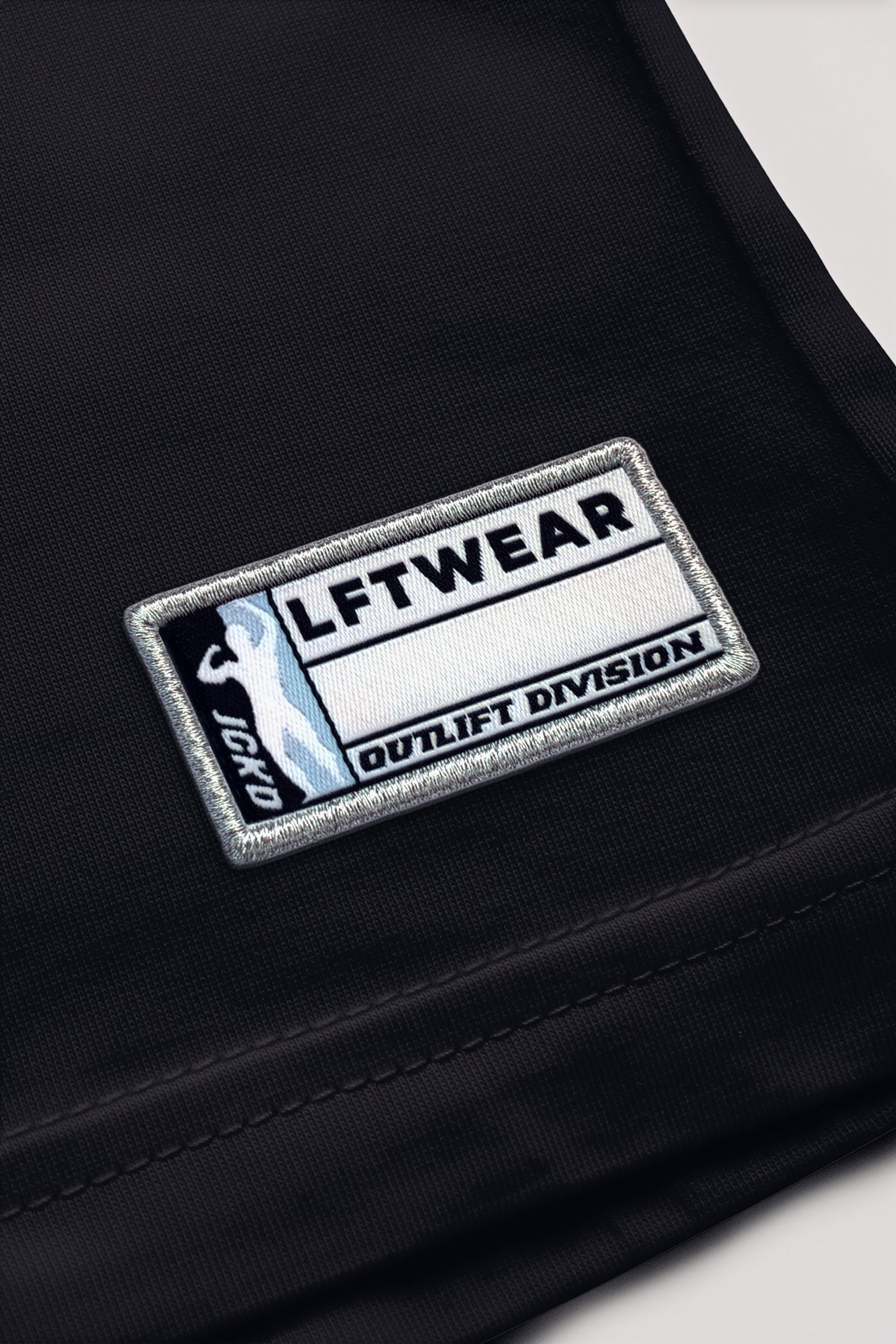 3018 REVOLUTION TEE