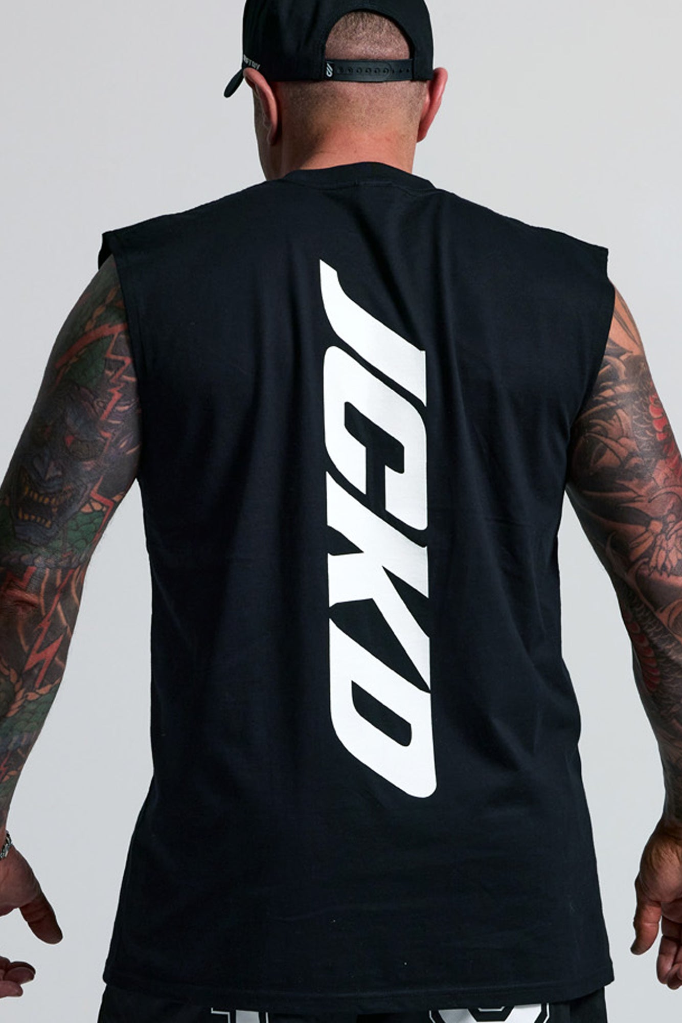 1018 JCKD VERTICAL TANK
