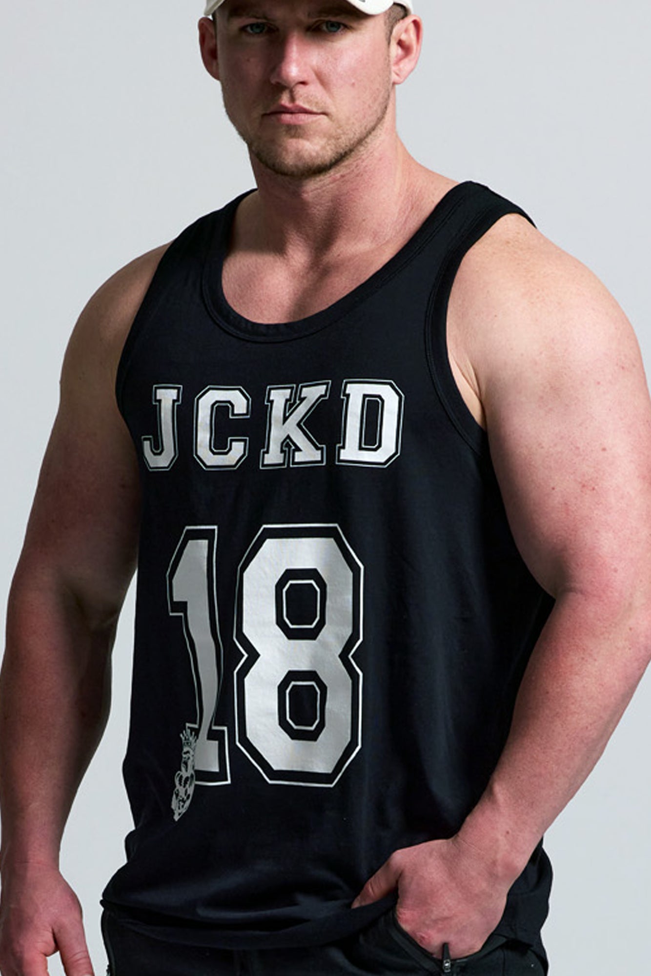 3018 KONG 18 SINGLET