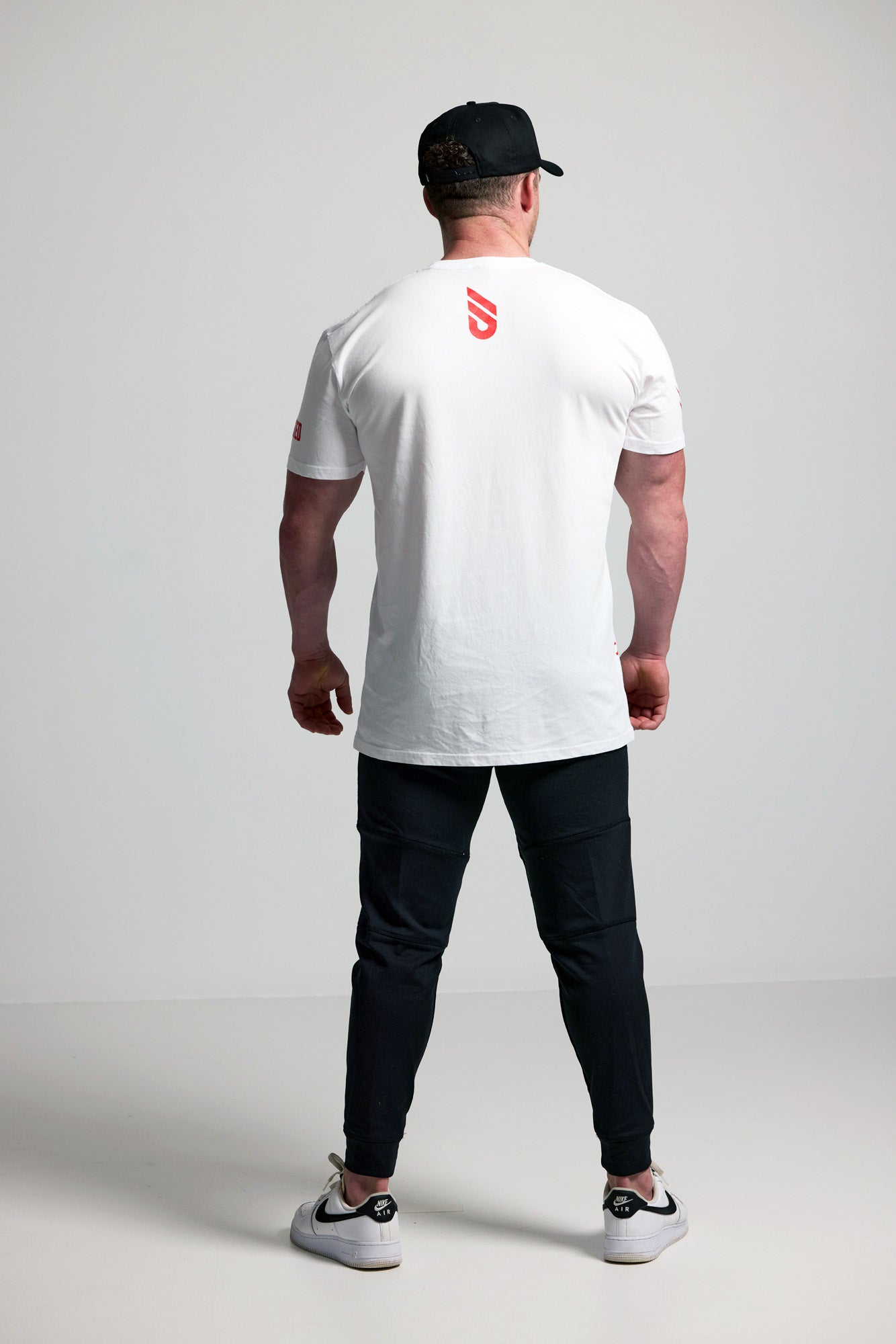 2018 CROWNED LIFTER TEE